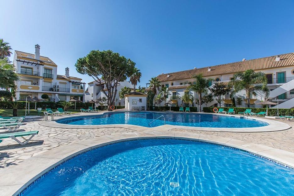 Estrelicia II Lägenhet Marbella Exteriör bild